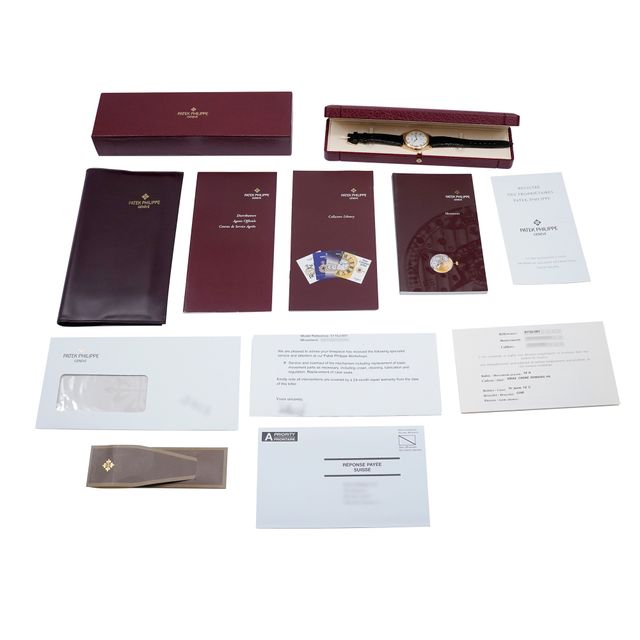 Patek Philippe Calatrava 5115J Image 6